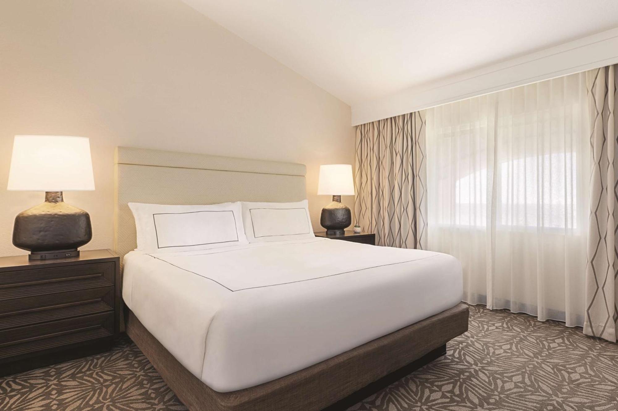 Zachari Dunes On Mandalay Beach, Curio Collection By Hilton Oxnard Exterior photo